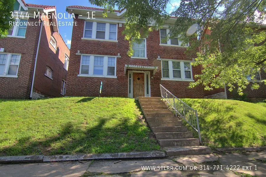Available August 7th - Very Nice 1 plus bedroom with hardwood and updates to the kitchen area and... — Photo 2
