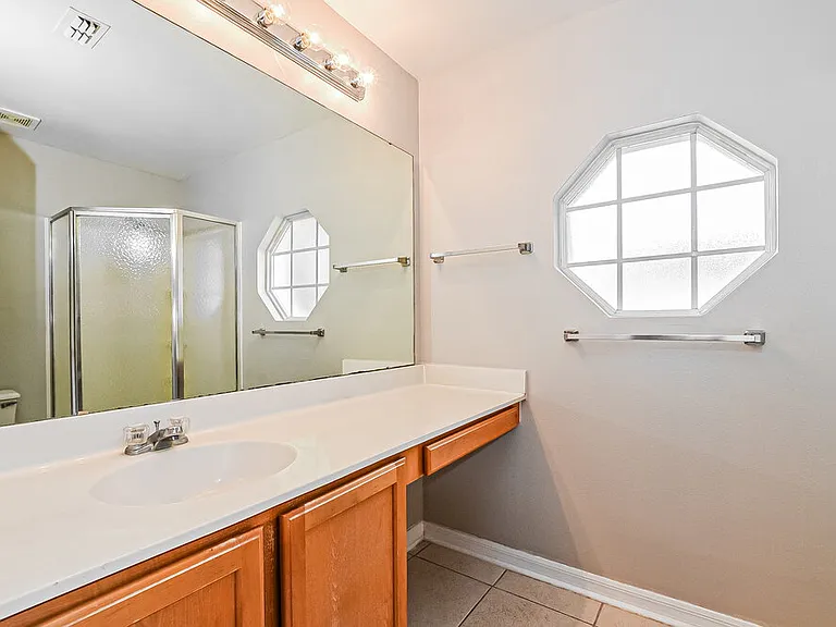 1324 Montheath Cir — Photo 11