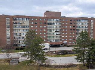 5 Weldrick Rd W #703, Richmond Hill, ON