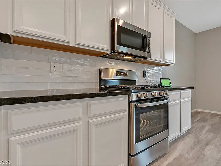41 Lomita Heights Dr — Photo 25