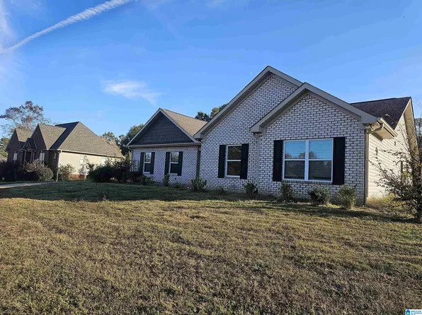 450 Hillstone Dr, Pell City, AL 35125