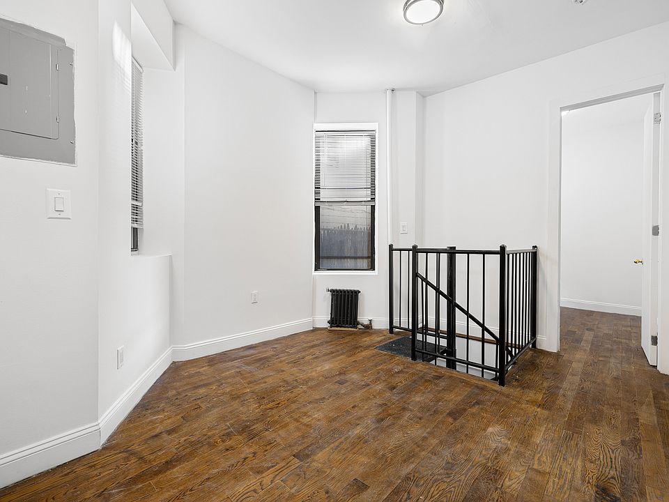 1st image of 454 W 22nd St APT 1R