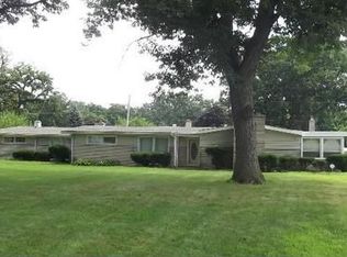6331 Cleveland St, Merrillville, IN 46410