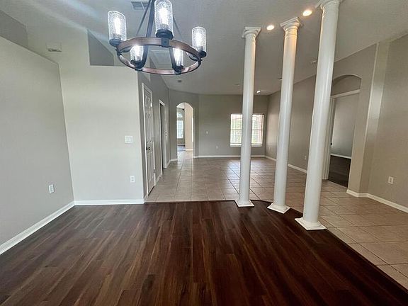2nd image of 13612 Cypress View Ct