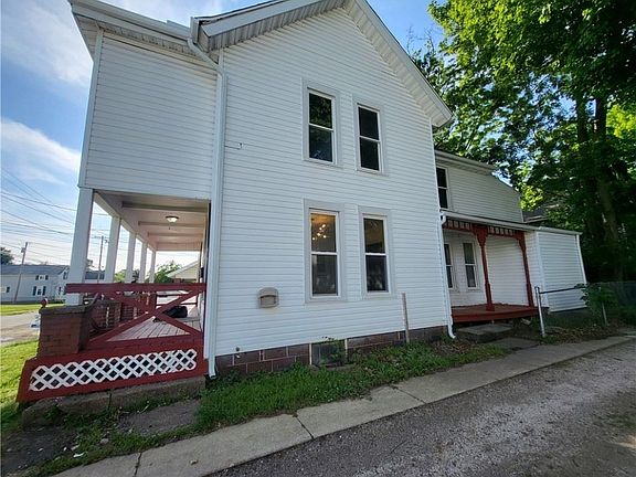 3rd image of 174 Mills St