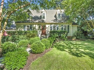 202 Robert Ct, Chesapeake, VA 23322