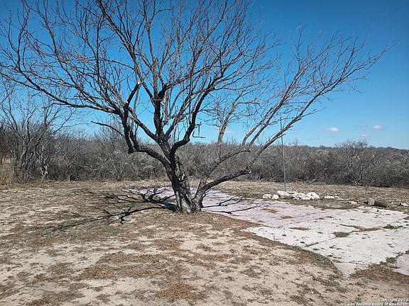 4th image of 392 TENAZA