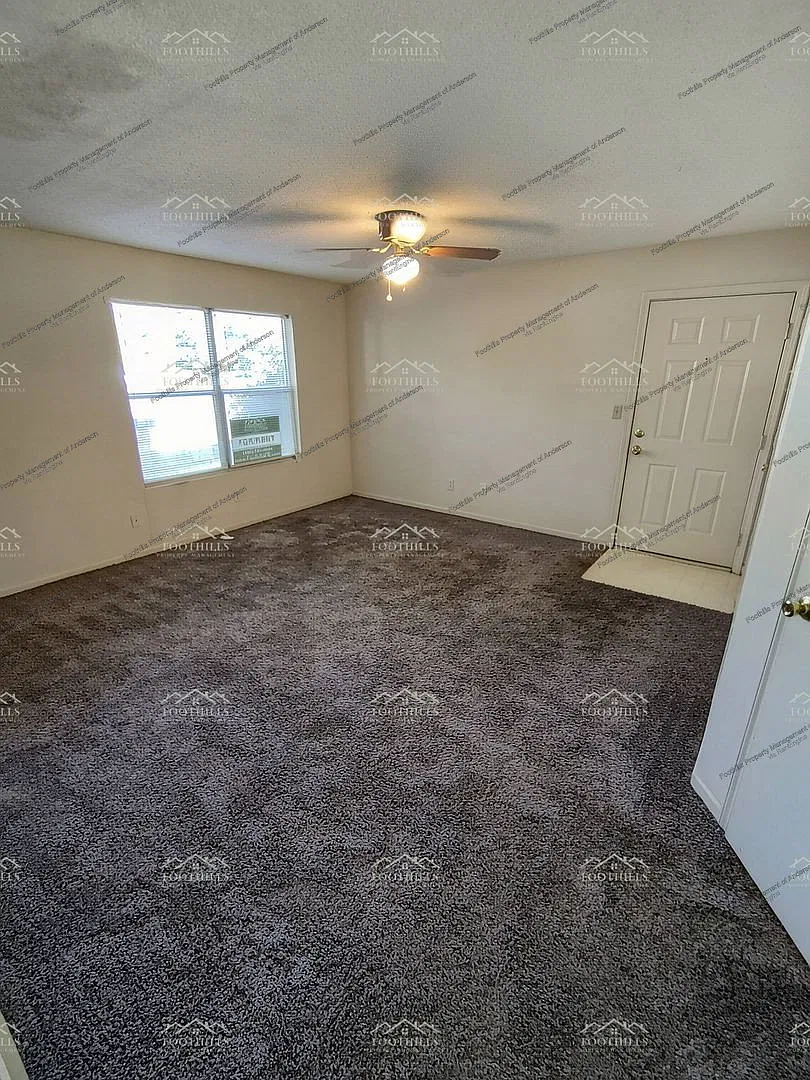 1 bed, 1.0 bath, 700 sqft, $725 — Photo 3