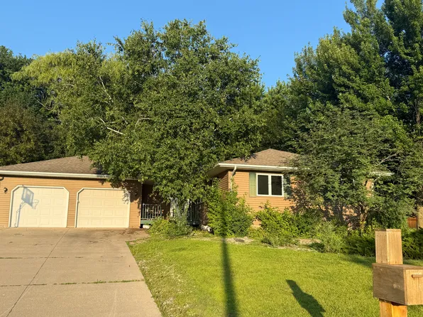 (undisclosed Address), New London, MN 56273