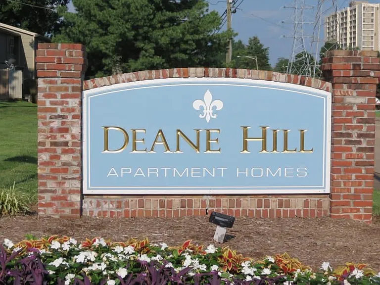 Deane Hill — Photo 2