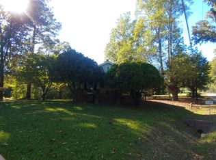 58 Smith St, Whitmire, SC 29178