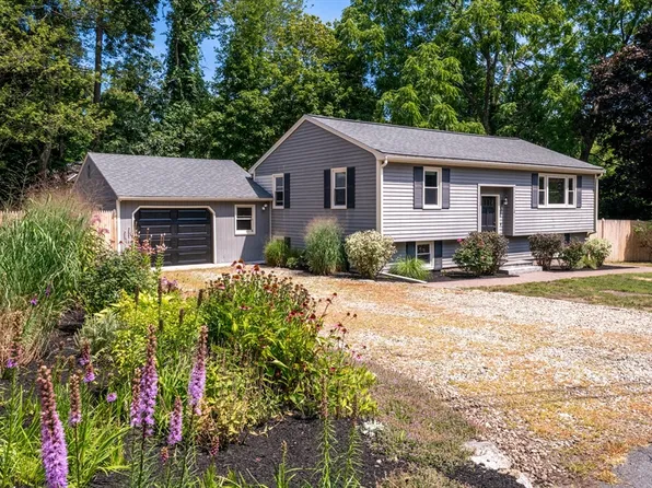 1 Oakhurst Ave, Ipswich, MA 01938