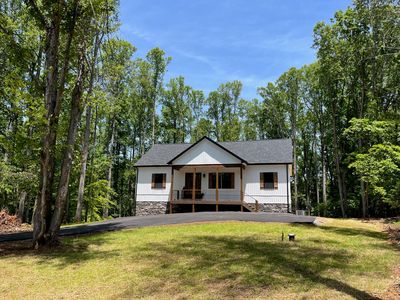 105 Camelot Dr, Moneta, VA, 24121