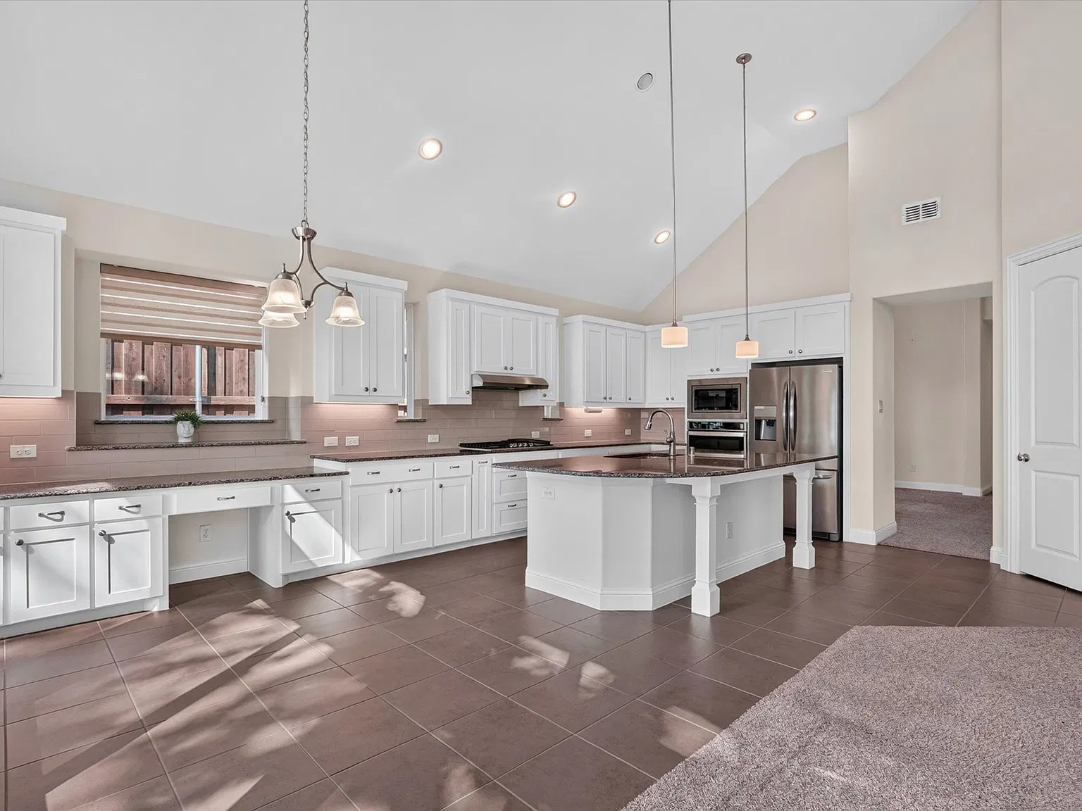 4 bed, 2797 sqft, $3,600 — Photo 4