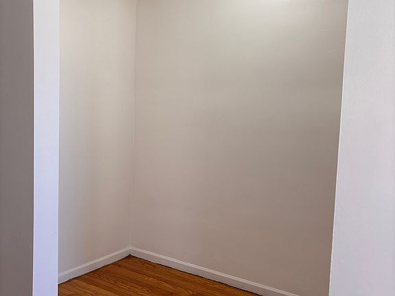 3rd image of 5412 W Ferdinand St APT 10