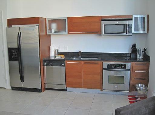 1st image of 1900 N Bayshore Dr APT 1010