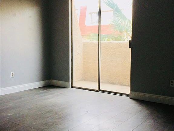 5th image of 3591 Arville St Unit 303C