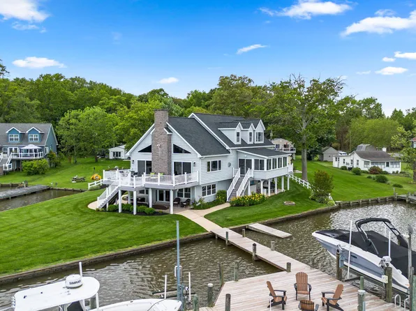 725 Seneca Garden Rd, Middle River, MD 21220