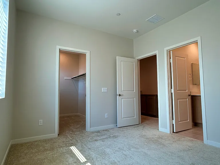 32408 Tannat Dr — Photo 18