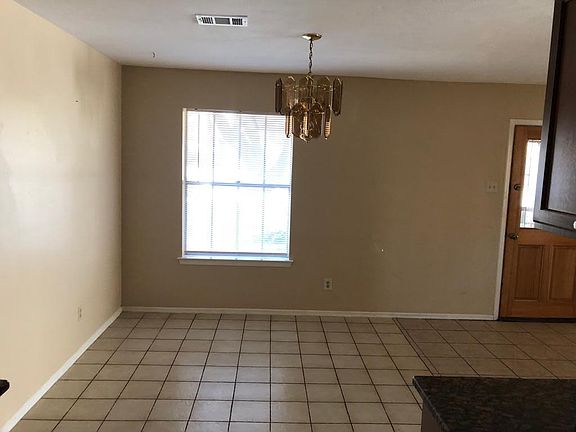 5th image of 3309 Whippoorwill Ln