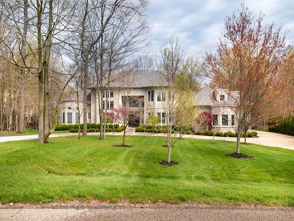 1st image of 2028 Loch Lomond Dr