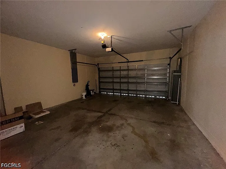 8360 Silver Birch Way — Photo 13
