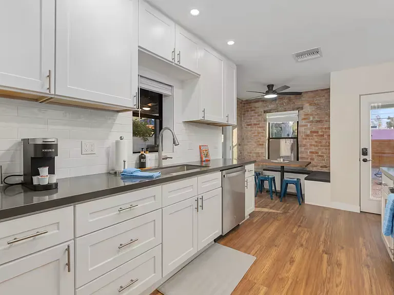 2808 E Drachman St — Photo 2