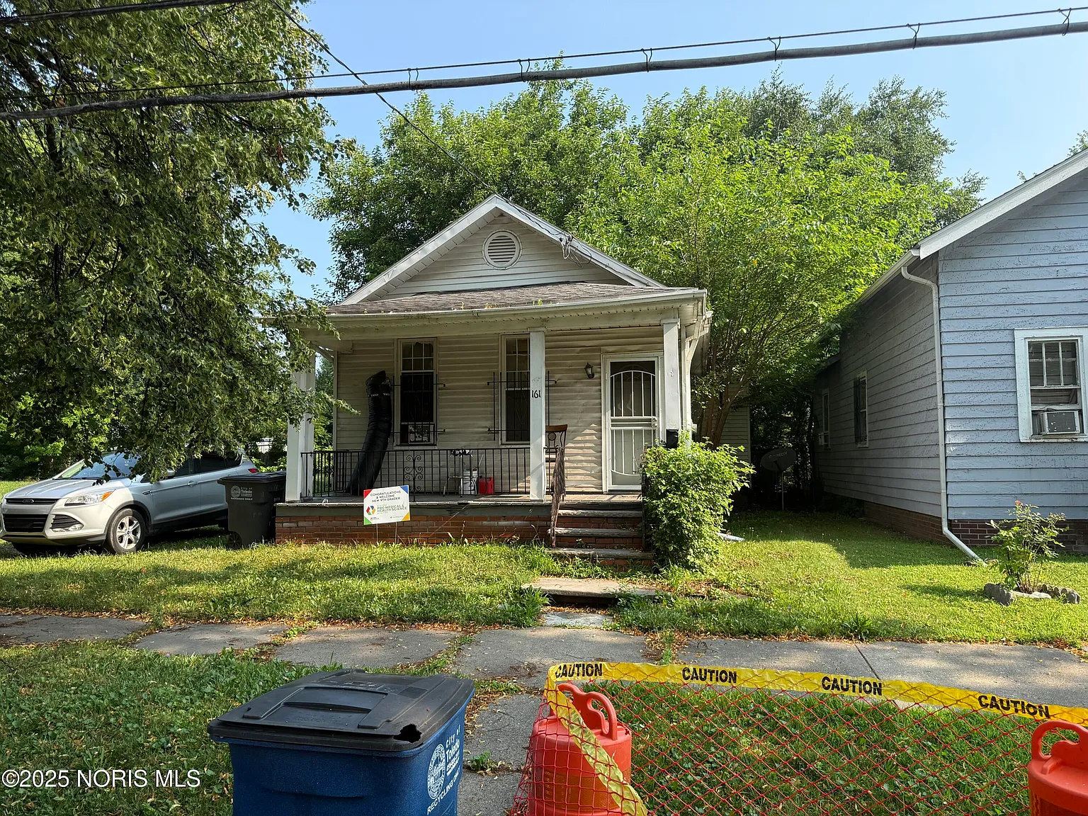 161 Mettler St photo 1