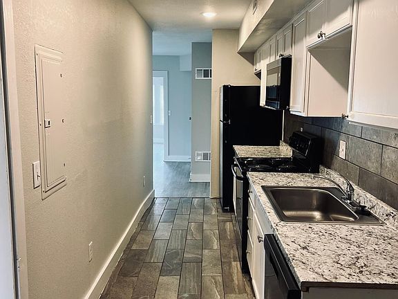 5th image of 1010 Prospect Ave #2N
