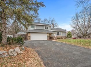 827 97th Ave NE, Blaine, MN 55434