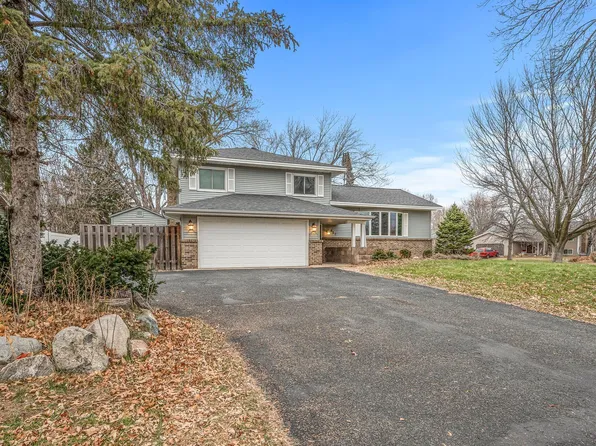 827 97th Ave NE, Blaine, MN 55434