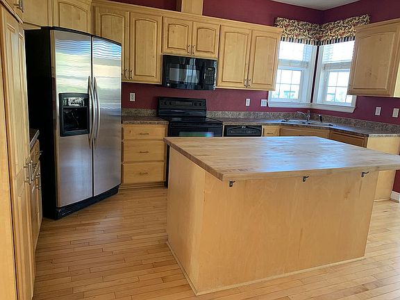 Kitchen butcher block island