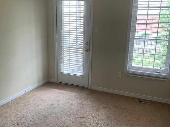 2nd image of 46 Laramie Cres