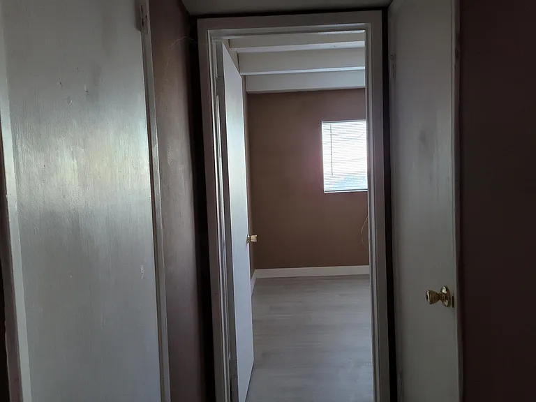 411 S 11th St #10 — Photo 10