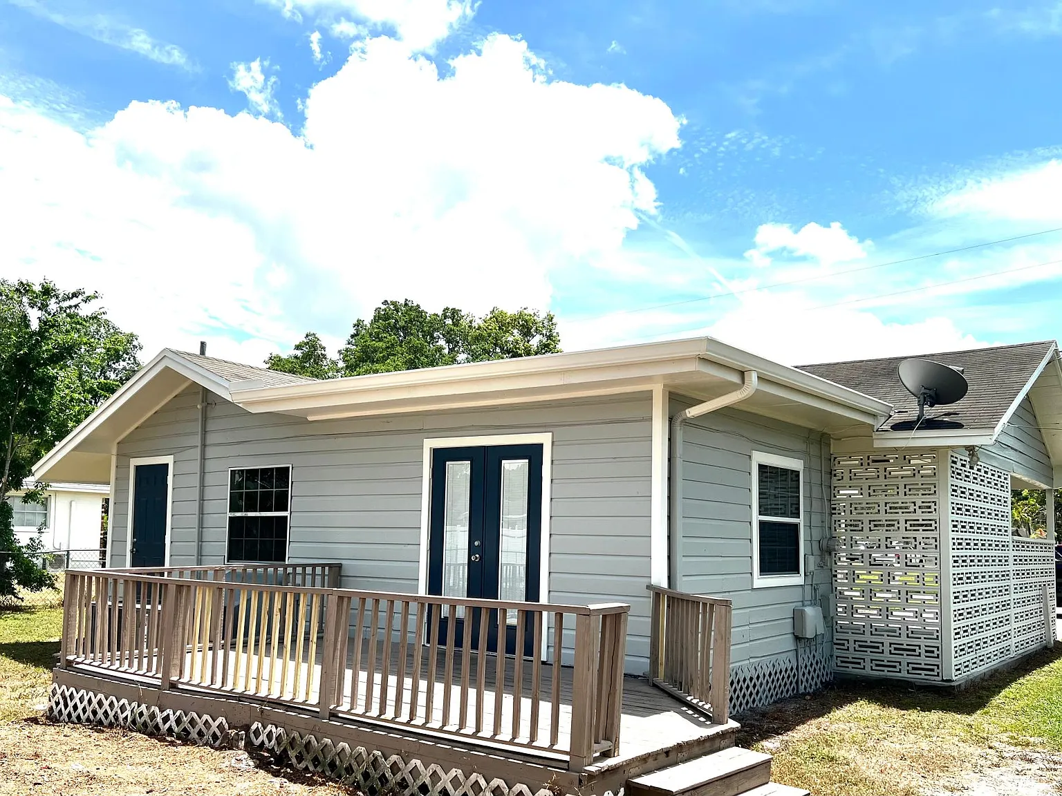 1304 E Tomlin St — Photo 4