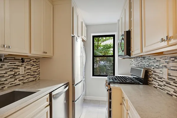 Sold by Corcoran | media 3