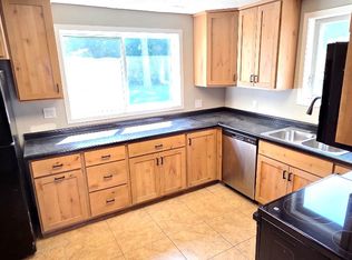 704 11th St, Brookings, SD 57006