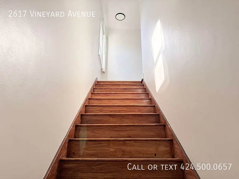 2617 Vineyard Ave — Photo 2