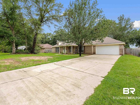 3rd image of 164 Robbins Blvd
