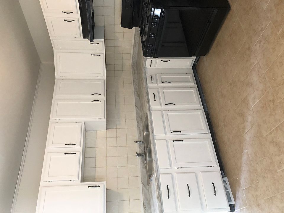 2nd image of 1030 S Maple Ave #3