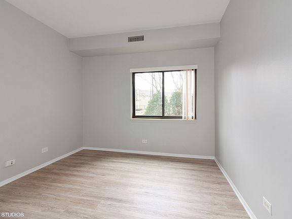 5th image of 6340 Americana Dr APT 118