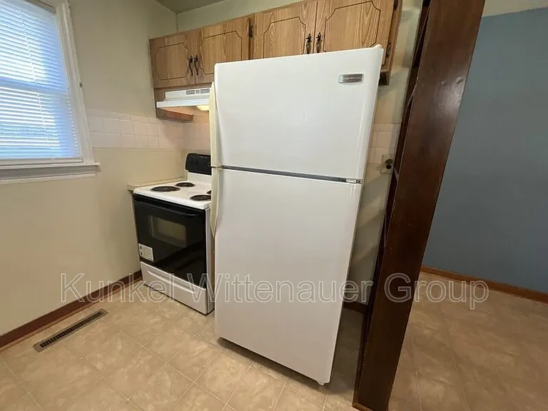 1006 Scott Troy Rd — Photo 9