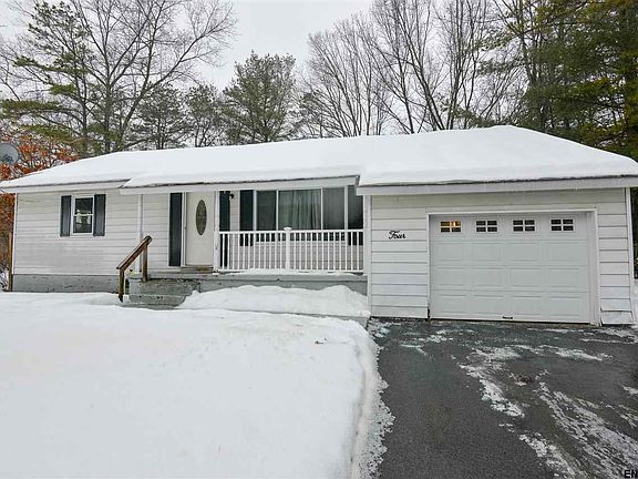 2nd image of 4 Briarwood Dr