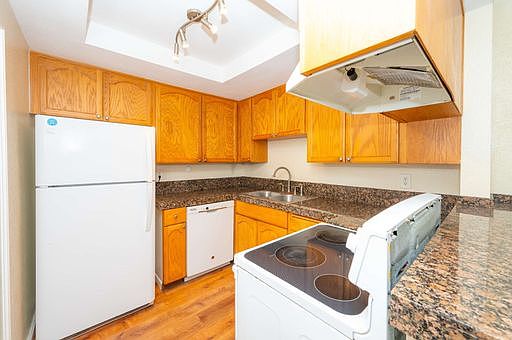 5th image of 1453 Melrose Ave Unit 6