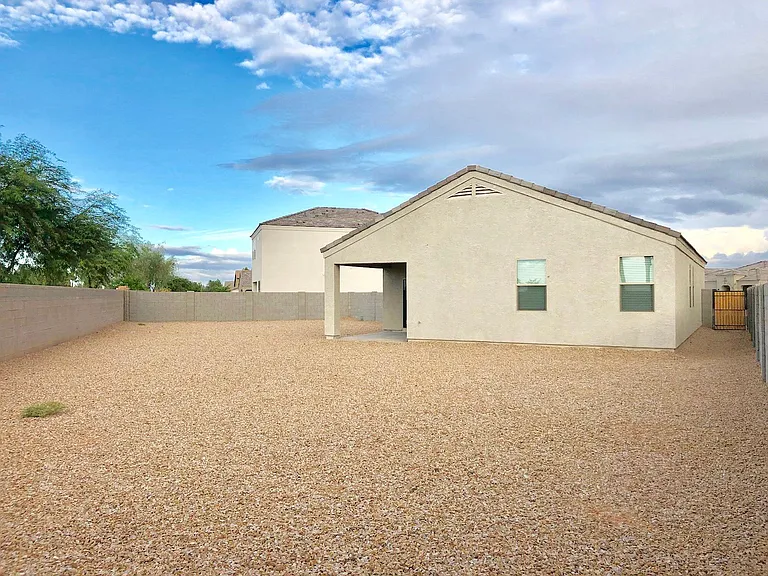 11723 E Marigold Ln — Photo 11