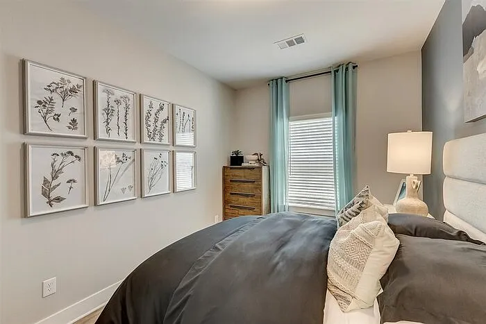 3901 Constantine Dr — Photo 27