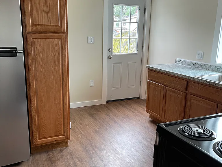 15 Brown St #2 — Photo 8