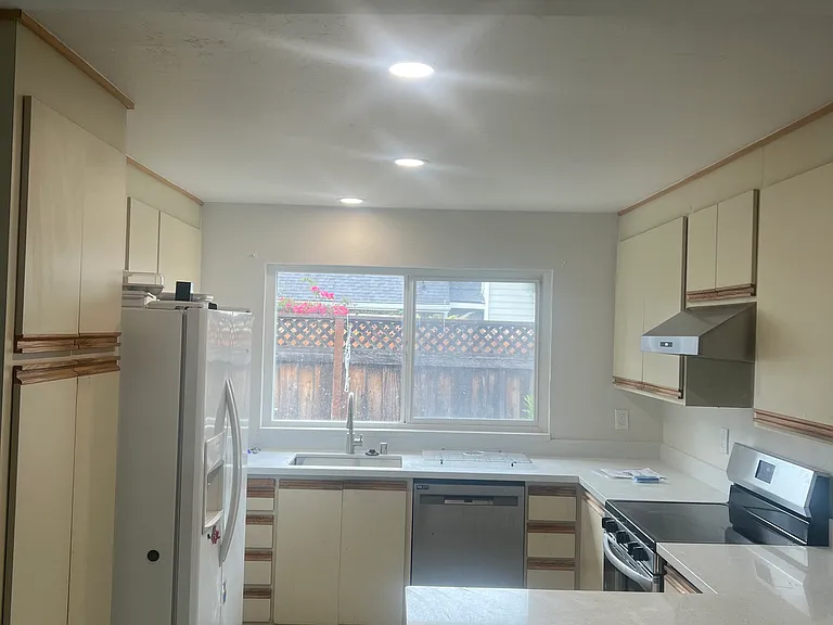 803 Vespucci Ln — Photo 5