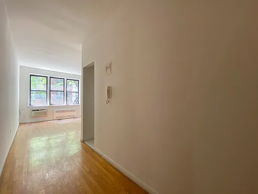 Rented by MAPT Residential LLC | media 6