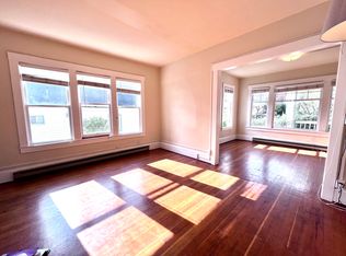 4024-4030 Woodland Park Ave N #4026-A, Seattle, WA 98103